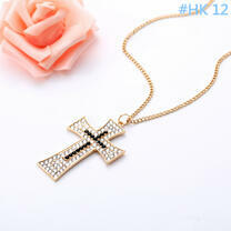 Крестик с черной вставкой